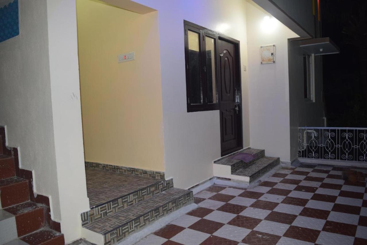 Velanganni Vinodth Homestay Exterior foto
